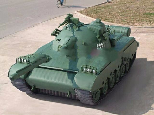 黄埔军用充气坦克车